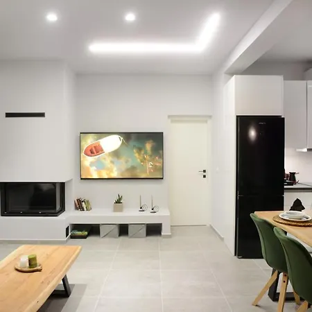 Damona 2br Luxury With Garden - κοντά στο κέντρο Villa Iraklion
