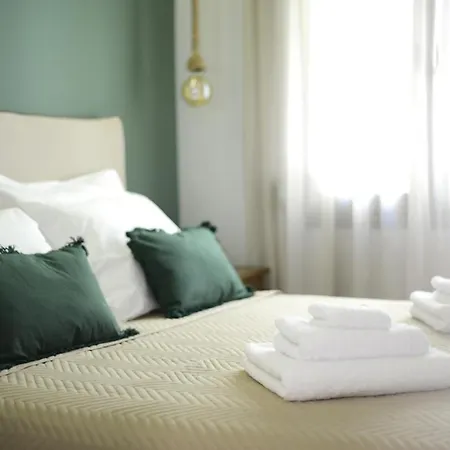 Villa Damona 2br Luxury With Garden - κοντά στο κέντρο